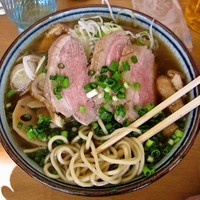 「けんちん蕎麦 鴨ロースを添えて　1,300円」@MENYA 食い味の道有楽の写真