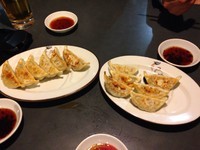 「餃子」@横濱家 すみれが丘店の写真