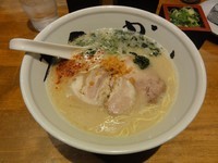 「潮豚骨らーめん」@まんかい 福島本家の写真