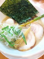 「特製らーめん(880円)+半替え玉(50円)」@ろく月の写真