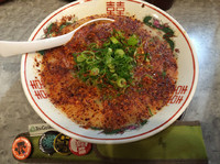 「こってり背あぶら ピリ辛中華そば」@中華そば 花京 京橋店の写真