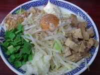 「まぜそば醤油　730円」@明神角ふじの写真