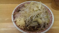 「小ラーメン、野菜、にんにく」@ラーメン二郎 環七新新代田店の写真