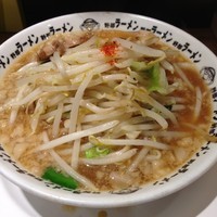 「野郎ラーメン（￥730）」@野郎ラーメン 新橋駅前店の写真