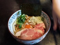 「濃厚たまごまぜそば」@中華そば 四つ葉の写真