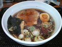 「東京煮干しらーめん（醤油）」@ラーメン我道 沖縄店の写真