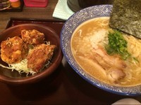 「濃厚鶏そば800円＋鶏唐セット250円」@濃厚鶏そば 築地とり食堂の写真