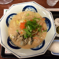 「かきちゃんぽん（レギュラーサイズ）890円＋税」@長崎ちゃんぽん  リンガーハット 新横浜北口店の写真