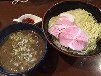 「【夜限定】濃厚魚介豚骨つけ麺＋あぶりチャーシュー丼」@UNDER GROUND RAMENの写真
