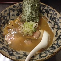 「2004年式10食限定中華そば+味玉+チャーシュー増し」@洛二神の写真