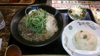 「京都九条ネギ 背脂醤油らーめん￥730＋ランチセット￥70」@ラーメン創房 玄 天王洲アイル店の写真