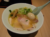 「特製鶏そば(塩) (140g) 980円」@松戸富田製麺 ららぽーとTOKYO-BAY店の写真