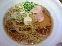 「二代目醤油ら～めん（700円）」@ラーメン どんぐりの写真