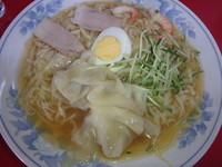 「冷麺ワンタン入り(900円)」@中華そば・冷麺 呉龍の写真