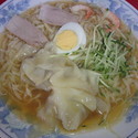 冷麺ワンタン入り(900円)