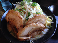 「ガッツリ濃厚豚骨塩ラーメン」@ラーメン 一遊の写真