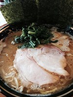 「中盛ラーメン かため」@末廣家の写真