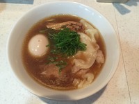「特製醤油ラーメン(1050円)+ごはん(100円)」@ラーメン星印の写真
