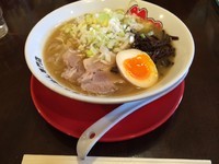 「赤モー麺 バリカタバカねぎ」@MOOの写真