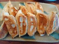 「焼き餃子320円×2個」@和の中の写真