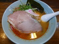 「ずくやラーメン_２辛・チャーシュー＋１枚」@ずくや昌楽の写真