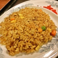 「辛味噌ラーメン＋ドライカレー(350円＋200円)」@半田屋 水沢店の写真