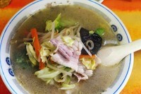 「湯麺　600円」@三楽の写真