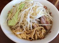 「小ラーメン 麺少なめ  ¥700」@ラーメン二郎 めじろ台法政大学前店の写真