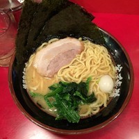 「ラーメン　￥５００【閉店セール】」@横浜家系ラーメン 両国 大和家の写真