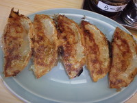 「餃子(200円)」@らーめんはうす ポパイ 西口店の写真