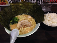 「【期間限定】豚骨味噌ラーメン（大盛り） 680円」@横浜家系ラーメン 魂心家 青葉台店の写真