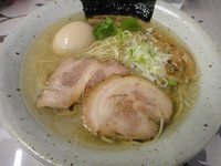 「塩味玉らーめん・細麺」@麺工 小烏丸の写真