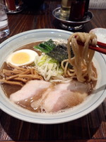 「そばらーめん810円」@らーめん 山頭火 越谷イオンレイクタウン店の写真