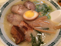「ゆず塩拉麺+太肉(サービストッピング)」@桂花ラーメン 東口駅前店の写真
