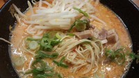 「辛味噌とんこつらーめん」@とんこつラーメン 博多風龍 新橋店の写真