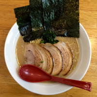 「チャーシューメン880円（濃いめ、カタメ）」@ラーメン大桜 東神奈川駅前店の写真