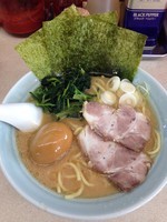 「ラーメン(並)+味玉」@寺田家 本店の写真