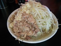 「ラーメン_野菜（大）・ニンニク（大）」@麺とび六方の写真