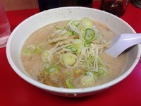 「ラーメン（麺少なめ）」@らーめん弁慶 浅草本店の写真