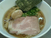 「しょうゆらぁめん」@らうめん考房 ありがた屋の写真