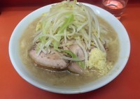 「小ラーメン（麺半分・野菜少なめ・にんにく）」@ラーメン二郎 神田神保町店の写真