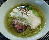 「アグー豚の塩ラーメン　８００円」@BumBunBlauCafe with BeeHiveの写真