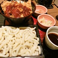 「ソースチキンかつ丼と温うどん(867円)」@大戸屋 イオンタウン釜石店の写真