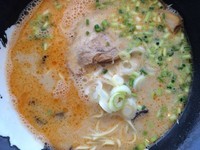「ラーメン辛口 700円（揚げニンニク+100円）」@麺屋 夢尽蔵の写真