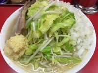 「ラーメン＋キャベツ＋玉ねぎ＋ニンニク」@麺屋 ゆうじんの写真