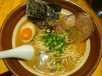 「白長浜 ￥700」@博多長浜らーめん よかとの写真