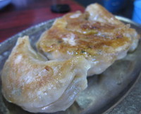 「餃子（4個） 800円」@杭州飯店の写真