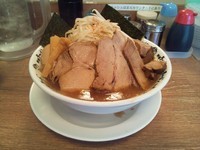 「メガ豚野郎ラーメン（1,000円）」@野郎ラーメン 菊川店の写真