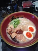 「究極ラーメン」@満一 GOLD LABEL JR久留米駅店の写真