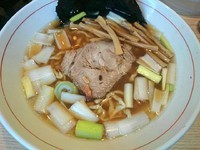 「中華そば（小）690円」@中華そば 葉山の写真